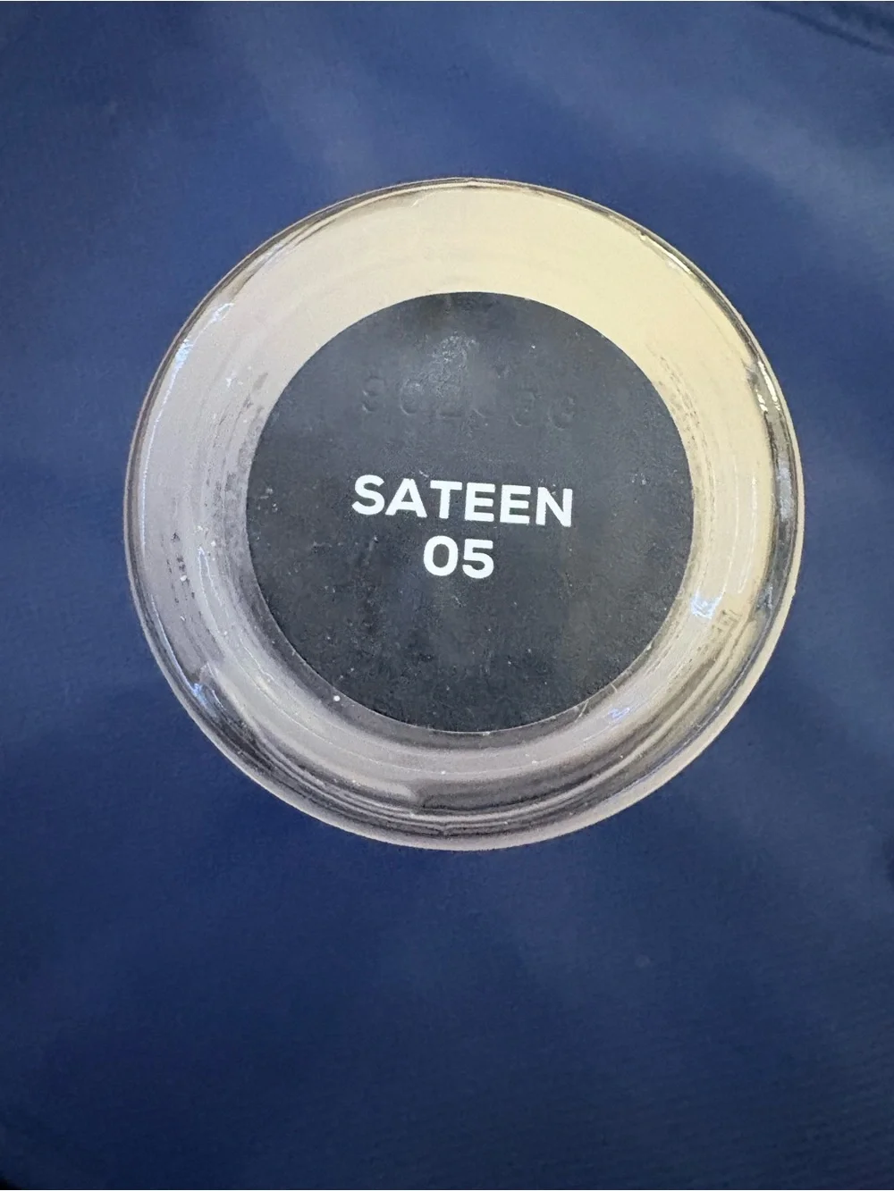 bareMinerals BAREPRO Performance Wear Liquid Foundation in Sateen 05
